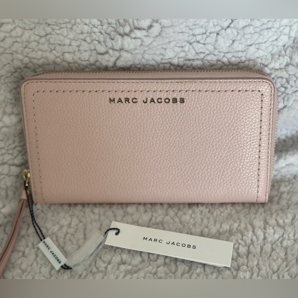 Marc Jacobs Blush Pink Zip-Around Leather Wallet